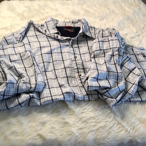 Wrangler Long Sleeve Button up 2xl - Picture 3 of 4